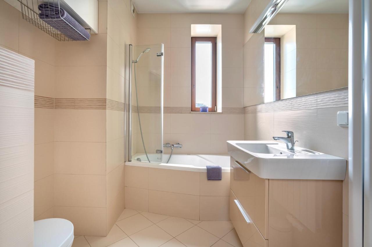 Sea Towers Apartament 27- Min 2 Noce Gdynia Eksteriør billede